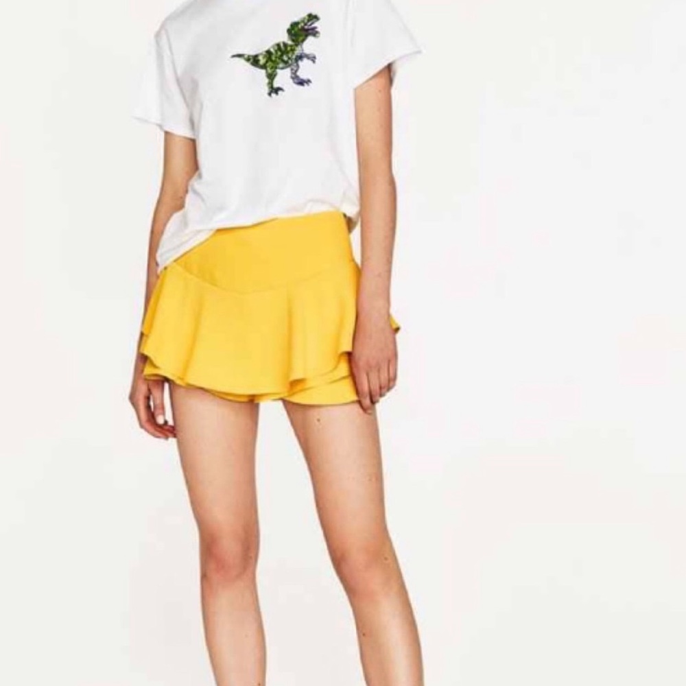 Zara yellow ruffle skort